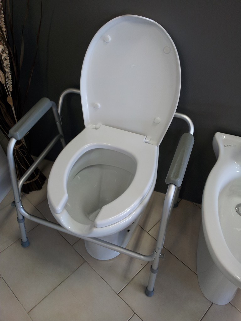 AUSILIO PER WC MOBILE